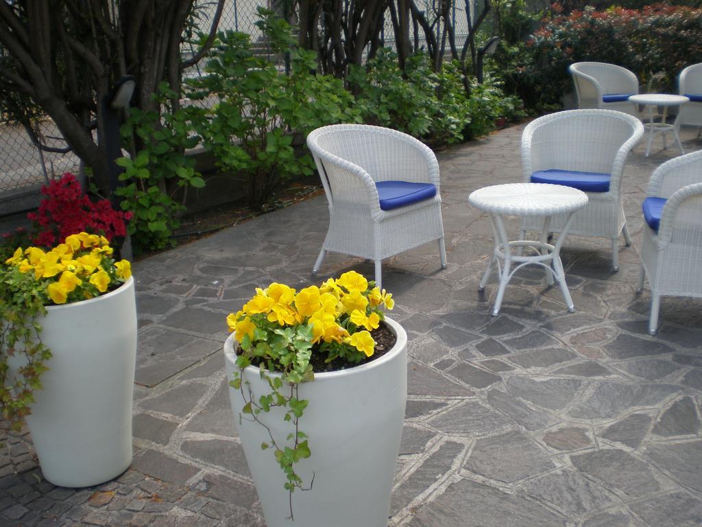 Bike & Wind Hotel Villa Maria Torbole Sul Garda Екстер'єр фото