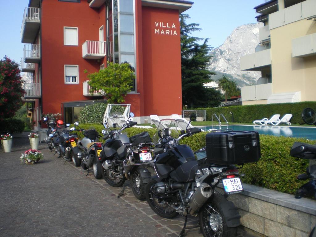 Bike & Wind Hotel Villa Maria Torbole Sul Garda Екстер'єр фото