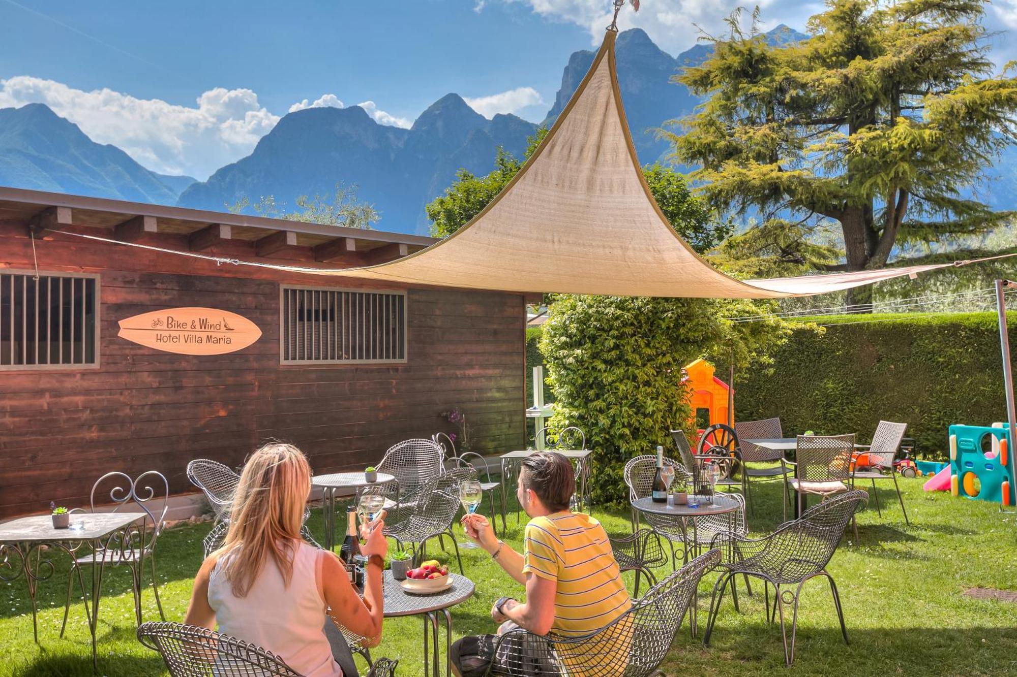 Bike & Wind Hotel Villa Maria Torbole Sul Garda Екстер'єр фото