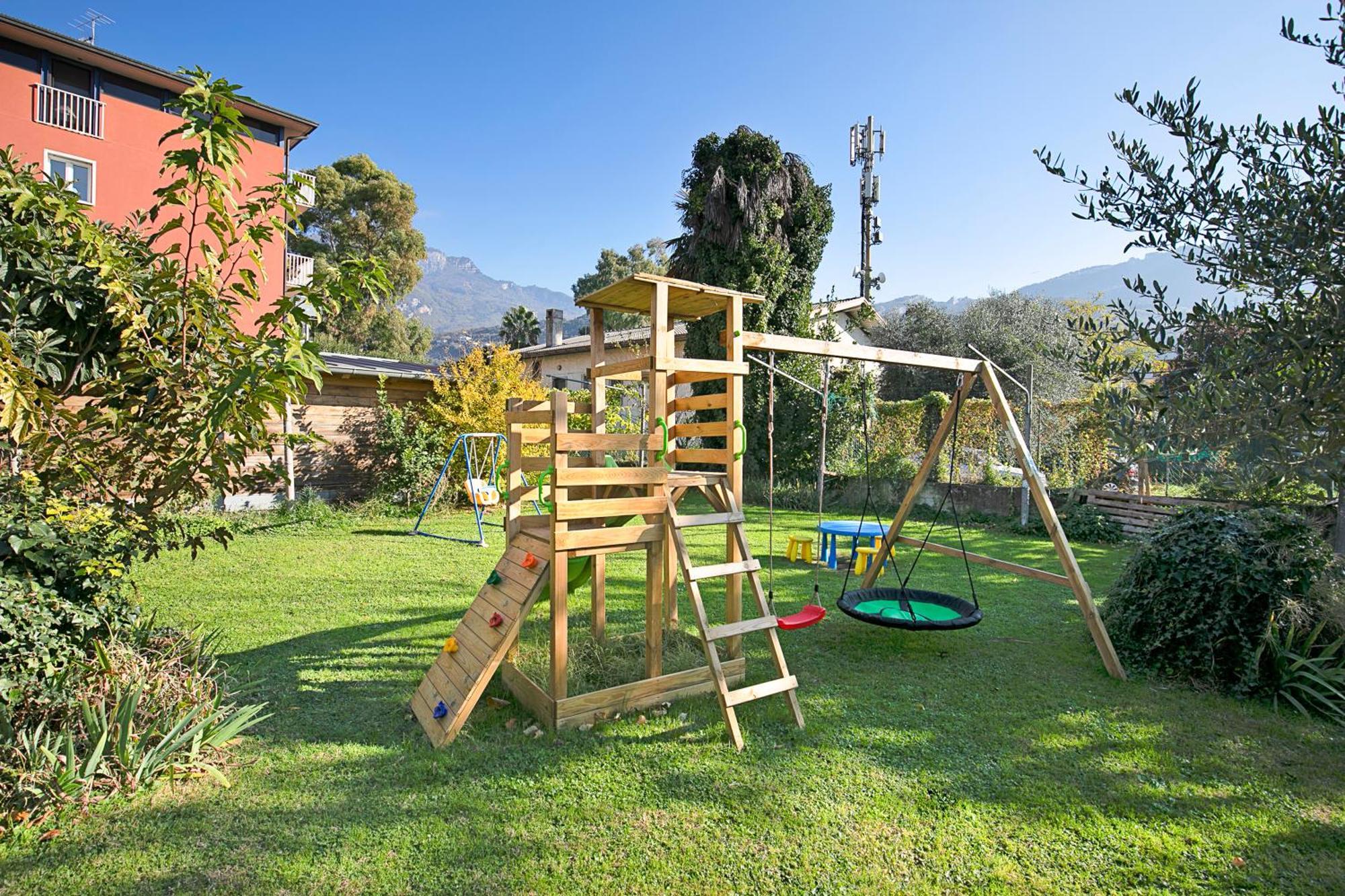 Bike & Wind Hotel Villa Maria Torbole Sul Garda Екстер'єр фото