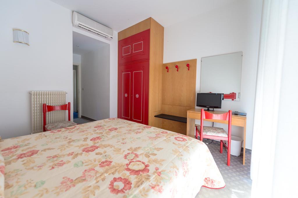 Bike & Wind Hotel Villa Maria Torbole Sul Garda Екстер'єр фото